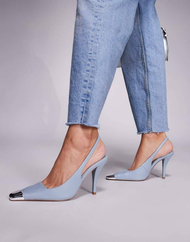 ASOS DESIGN - Proud - Pumps in Blassblau mit Fersenriemen und Zehenkappe von ASOS DESIGN