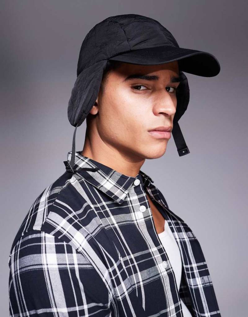 ASOS DESIGN - Puffer-Trapper-Kappe in Schwarz aus Nylon von ASOS DESIGN