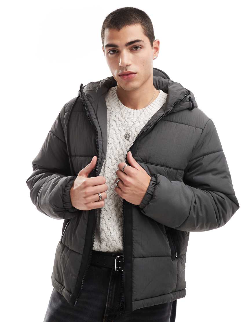 ASOS DESIGN - Pufferjacke aus Nylon in Grau mit farblich abgesetztem Besatz von ASOS DESIGN