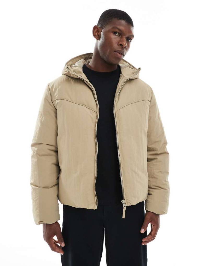 ASOS DESIGN - Pufferjacke in Steinbeige-Grün von ASOS DESIGN