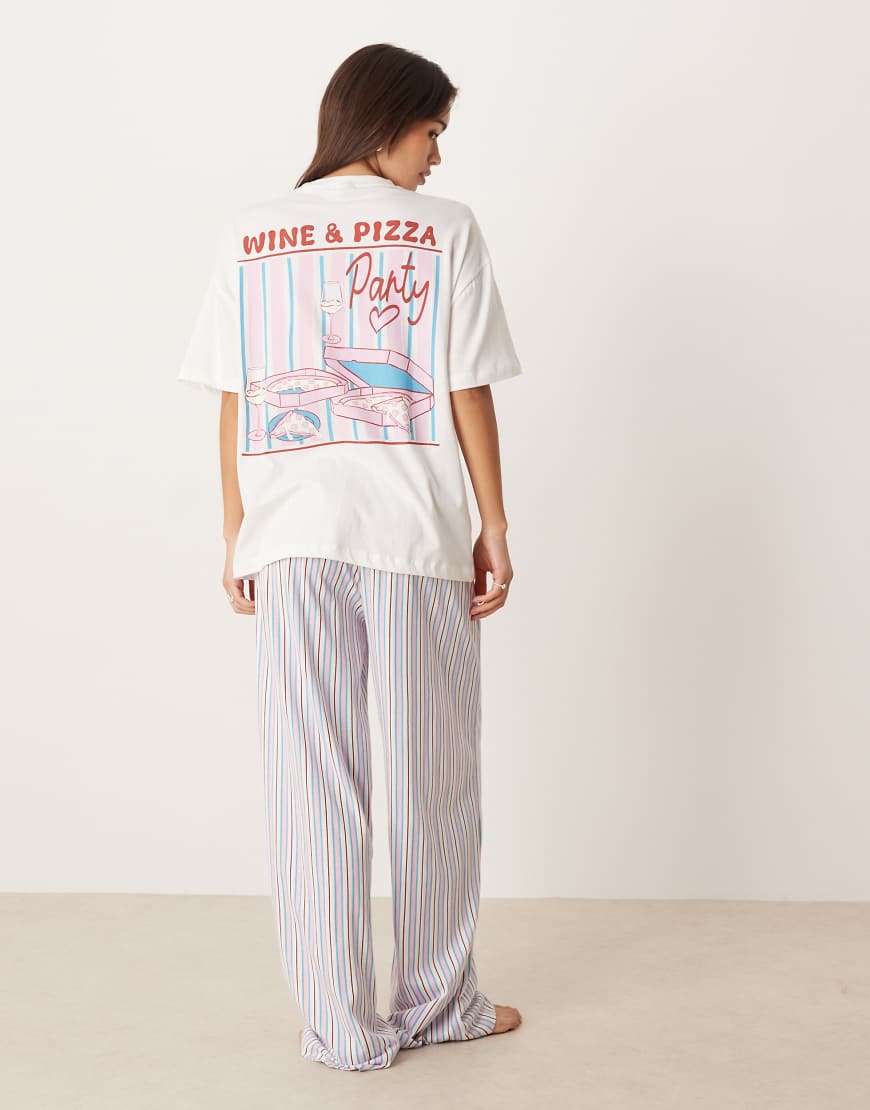 ASOS DESIGN - Pyjama-Set aus Jersey, bestehend aus Oversize-T-Shirt mit „Wine & Pizza"-Motivprint und weit geschnittener Hose-Bunt von ASOS DESIGN