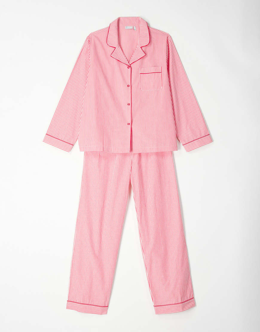 ASOS DESIGN - Pyjama in rot gestreift mit Samt-Besatz von ASOS DESIGN