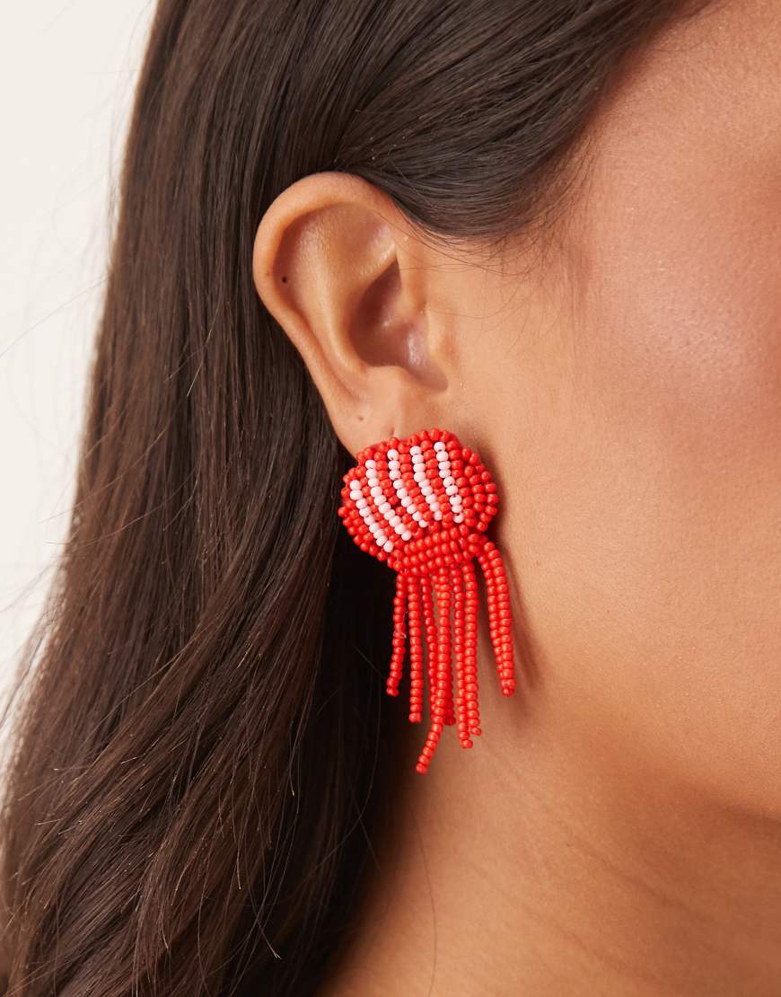 ASOS DESIGN - Quallen-Ohrstecker mit Perlenbesatz in Rot und Rosa von ASOS DESIGN
