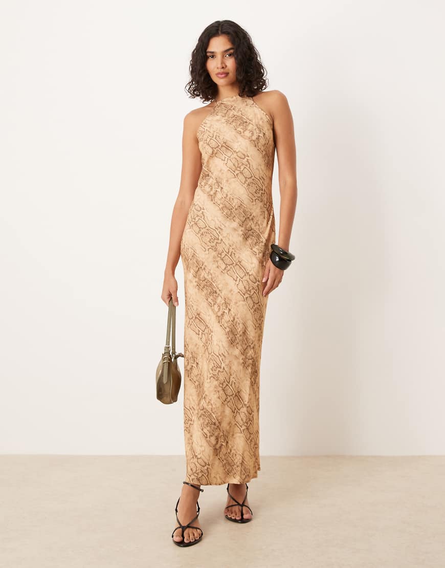 ASOS DESIGN - Racer-Maxikleid in Camel mit Schlangenprint-Neutral von ASOS DESIGN