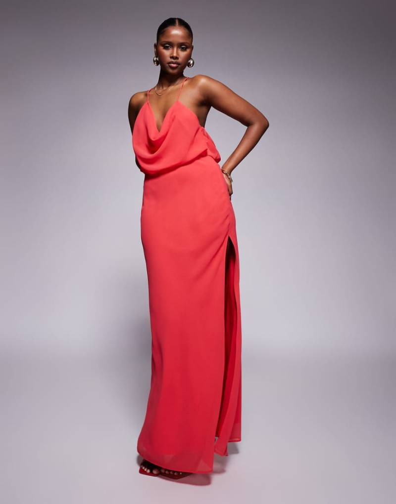 ASOS DESIGN - Racerback-Maxikleid in Rot mit Riemchen-Trägern und Wasserfallausschnitt vorn von ASOS DESIGN