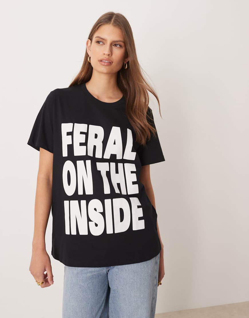 ASOS DESIGN - Regular-Fit-T-Shirt in Schwarz mit „Feral"-Schriftzug von ASOS DESIGN