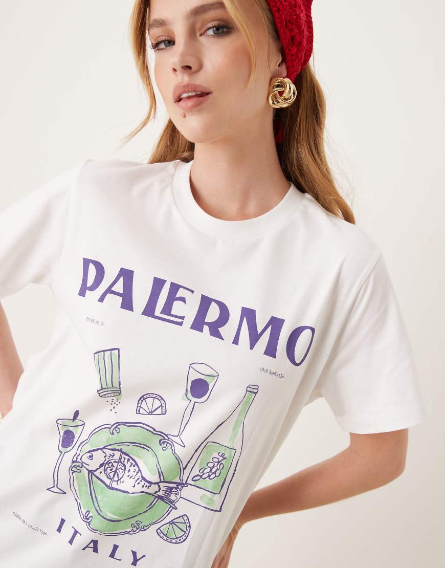 ASOS DESIGN - Regular Fit T-Shirt in Weiß mit „Palermo"-Print ASOS DESIGN - Regular Fit T-Shirt in Weiß mit „Palermo"-Print von ASOS DESIGN