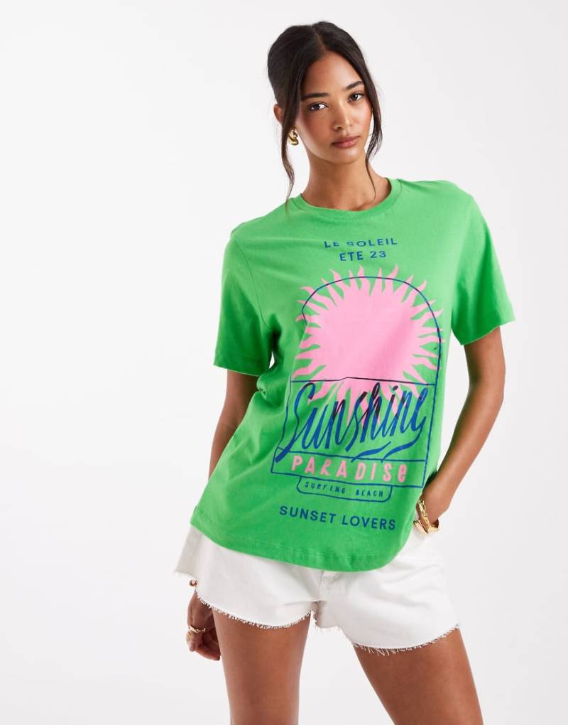 ASOS DESIGN - Regular-Fit-T-Shirt in grüner Leinenoptik mit Sunshine-Print von ASOS DESIGN