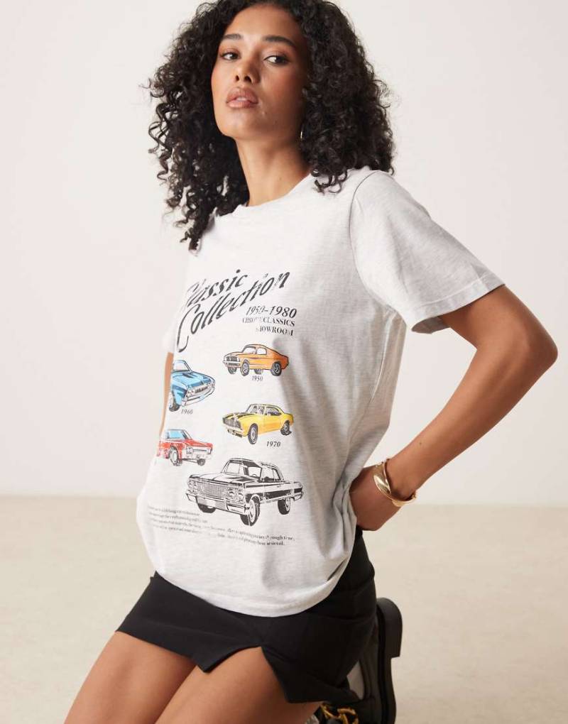 ASOS DESIGN - Regular-Fit-T-Shirt in meliertem Eisgrau mit „Classic Car"-Grafikprint von ASOS DESIGN