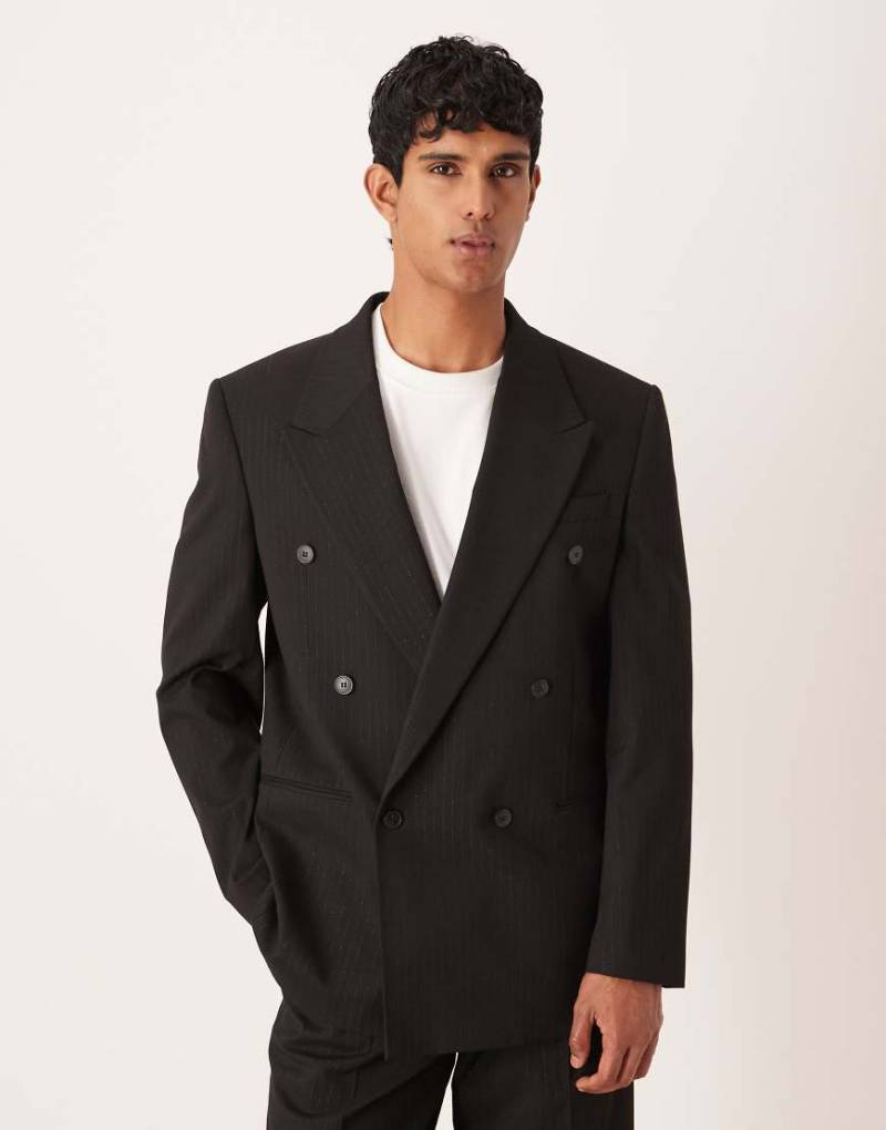 ASOS DESIGN - Relaxed-Fit-Anzugjacke in Metallic-Schwarz mit Nadelstreifen ASOS DESIGN - Relaxed-Fit-Anzugjacke in Metallic-Schwarz mit Nadelstreifen von ASOS DESIGN