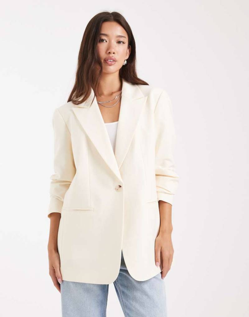 ASOS DESIGN - Relaxed Fit Blazer in Cremeweiß von ASOS DESIGN