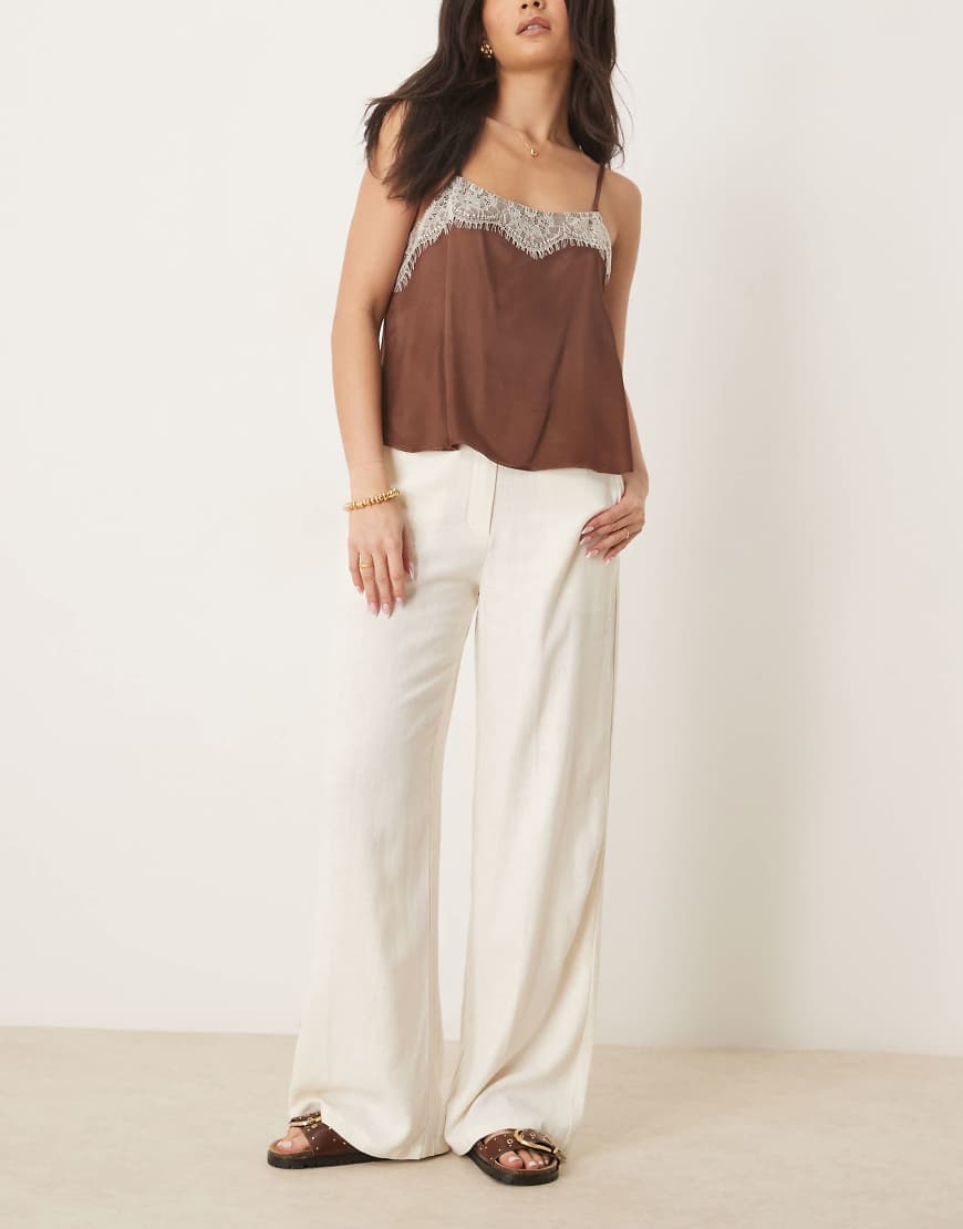 ASOS DESIGN - Relaxed Fit Hose in Creme mit Leinenanteil und geradem Schnitt-Weiß ASOS DESIGN - Relaxed Fit Hose in Creme mit Leinenanteil und geradem Schnitt-Weiß von ASOS DESIGN
