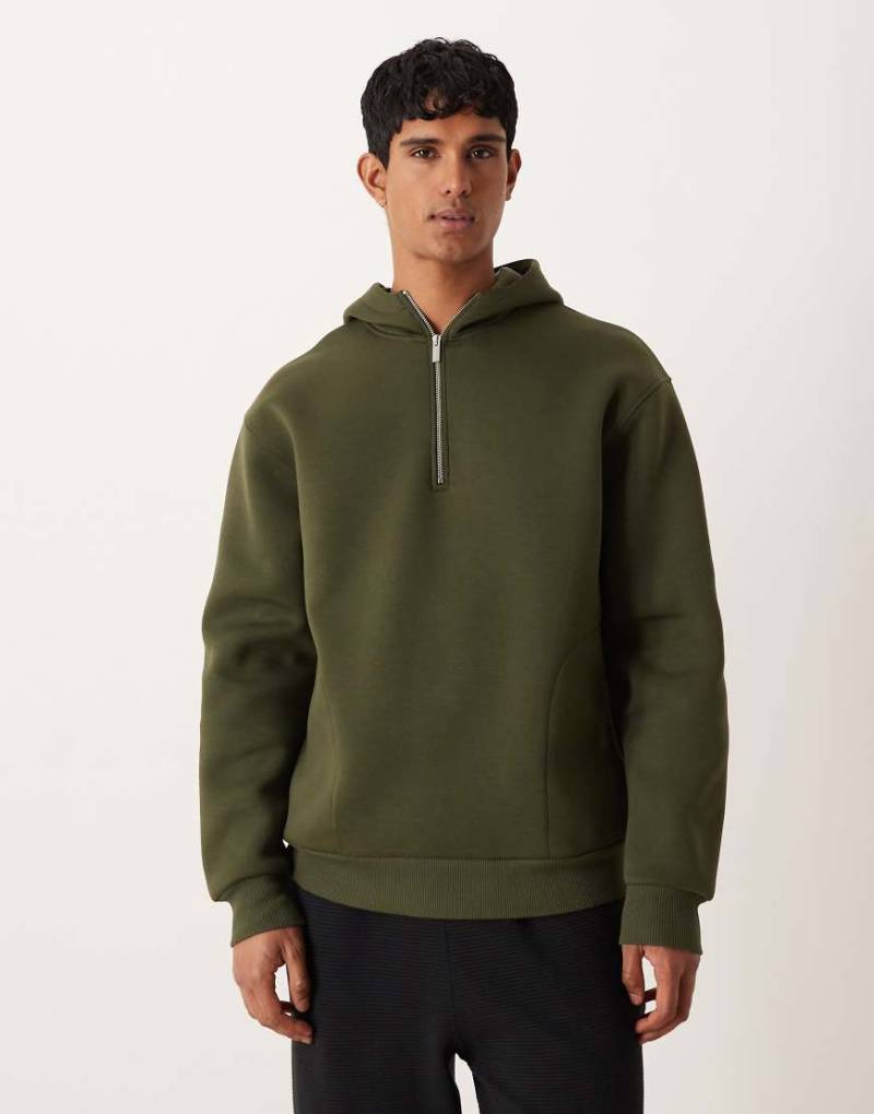 ASOS DESIGN - Relaxed-Fit-Kapuzenpullover in Khaki aus schwerem Stoff in Neoprenoptik mit kurzem Reißverschluss-Grün von ASOS DESIGN