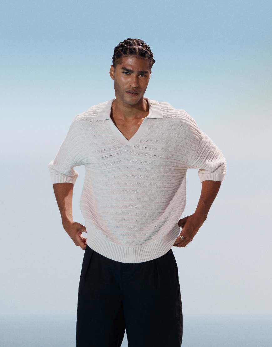 ASOS DESIGN - Relaxed-Fit-Polohemd in Ecru aus strukturiertem Strick mit eingekerbtem Ausschnitt-Neutral ASOS DESIGN - Relaxed-Fit-Polohemd in Ecru aus strukturiertem Strick mit eingekerbtem Ausschnitt-Neutral von ASOS DESIGN