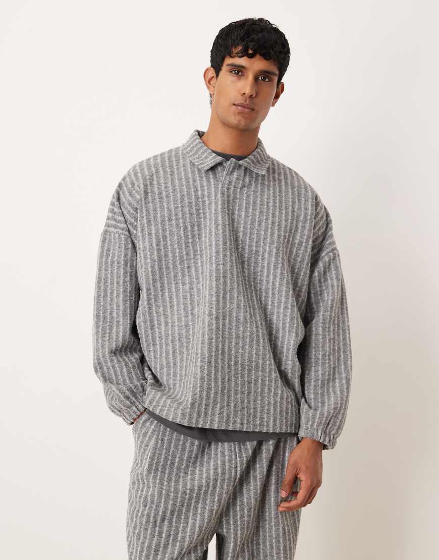 ASOS DESIGN - Relaxed-Fit-Sweatshirt in grauer Wolloptik mit Polokragen, Kombiteil von ASOS DESIGN