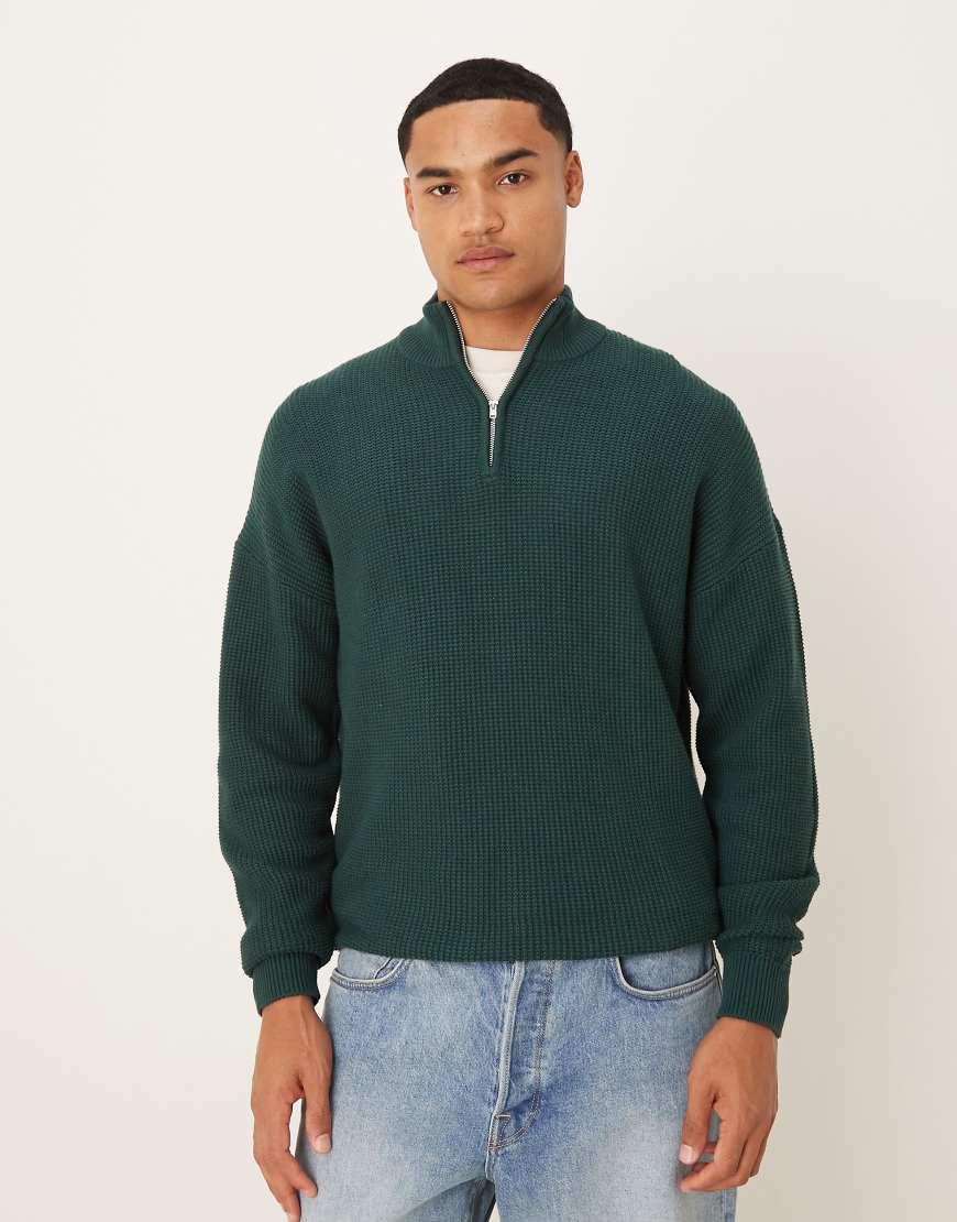 ASOS DESIGN - Relaxed-Fit-Strickpullover aus Pikee in Dunkelgrün mit Stehkragen ASOS DESIGN - Relaxed-Fit-Strickpullover aus Pikee in Dunkelgrün mit Stehkragen von ASOS DESIGN