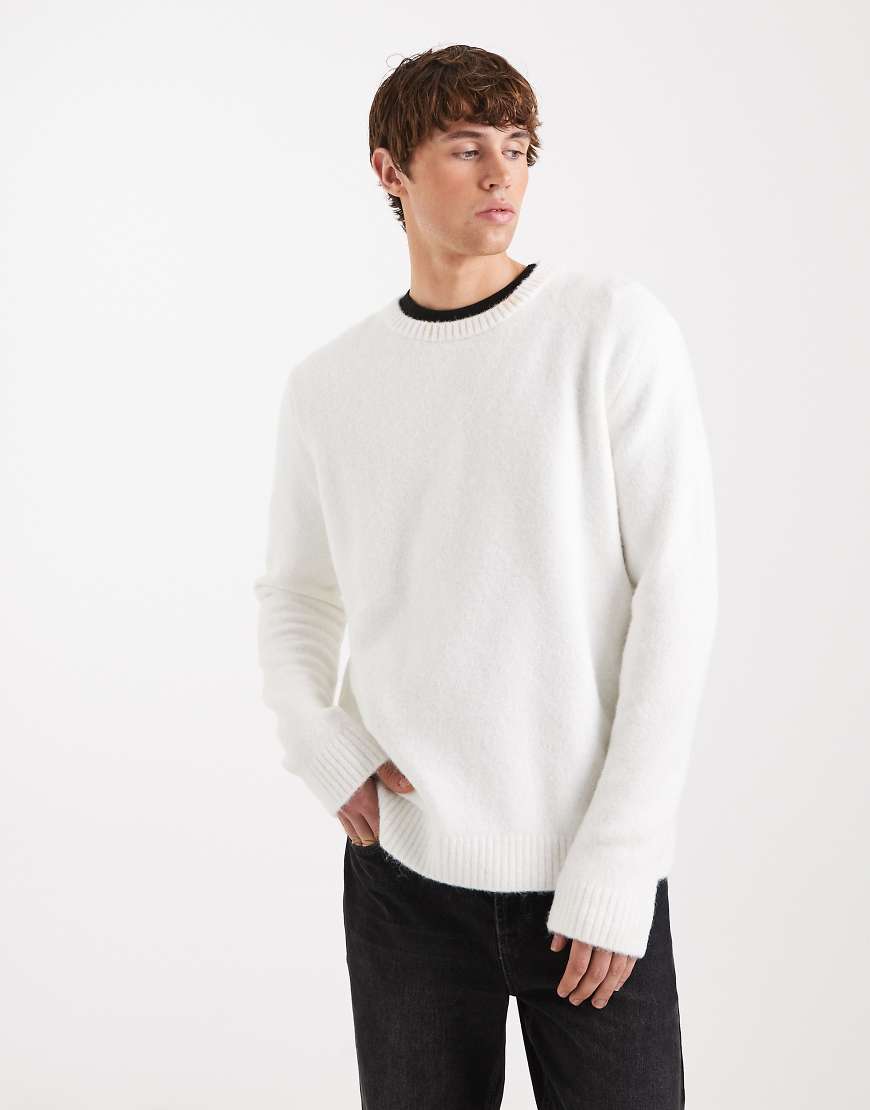 ASOS DESIGN - Relaxed-Fit-Strickpullover in Ecru mit Rundhalsausschnitt-Weiß von ASOS DESIGN