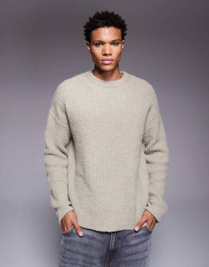 ASOS DESIGN - Relaxed Fit Strickpullover in Salbeigrün mit Rundhalsausschnitt von ASOS DESIGN