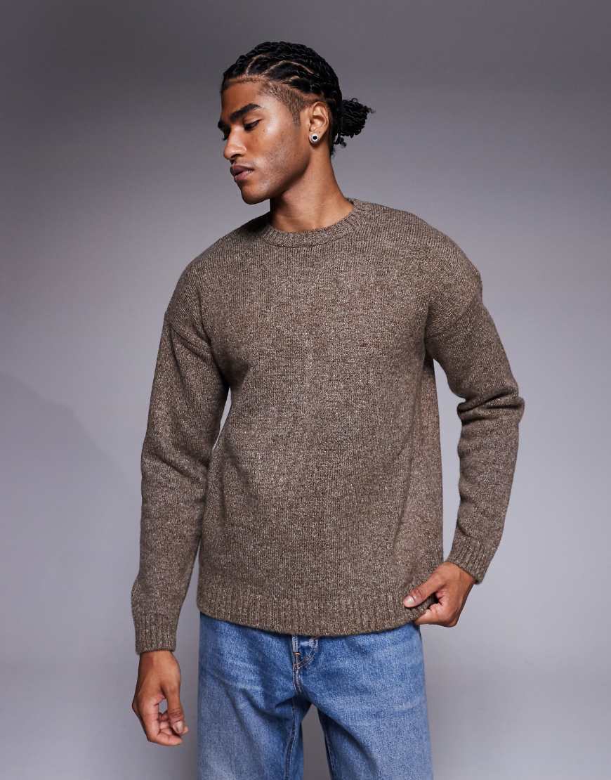 ASOS DESIGN - Relaxed-Fit-Strickpullover in meliertem Braun mit Rundhalsausschnitt-Brown ASOS DESIGN - Relaxed-Fit-Strickpullover in meliertem Braun mit Rundhalsausschnitt-Brown von ASOS DESIGN