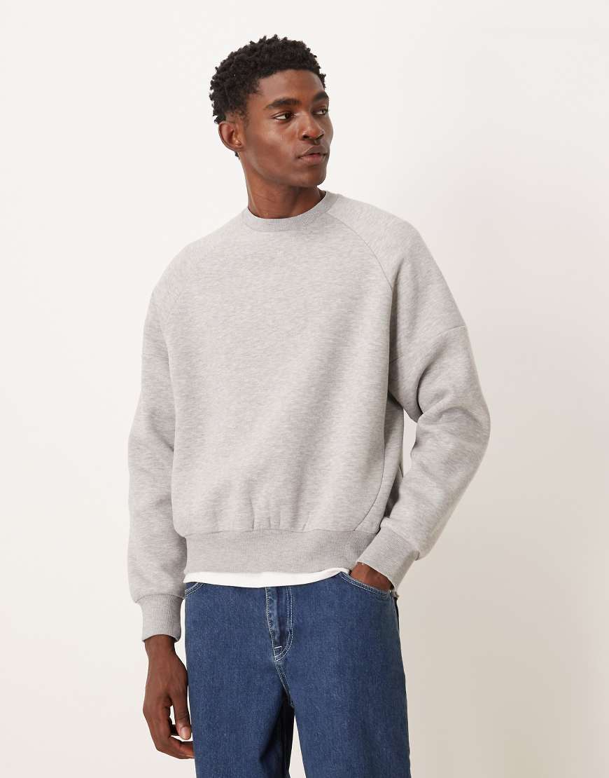 ASOS DESIGN - Relaxed-Fit-Sweatshirt in meliertem Grau von ASOS DESIGN