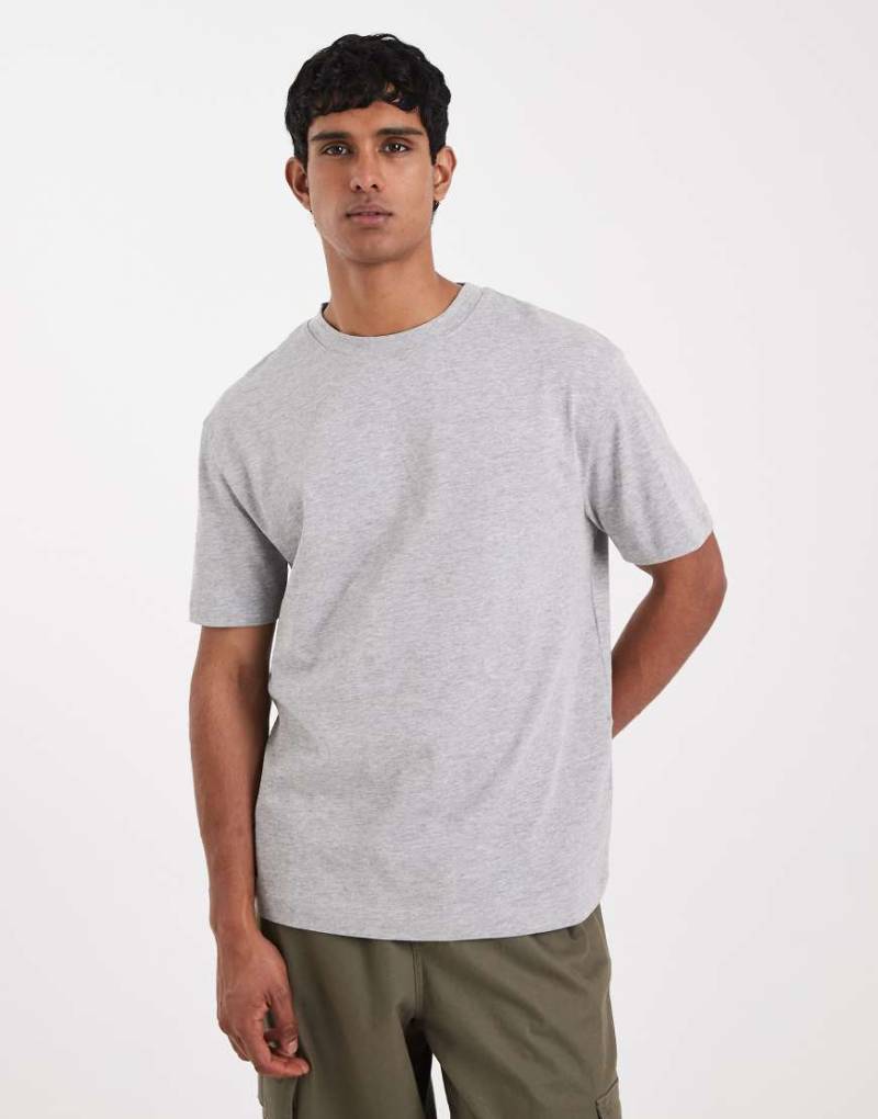 ASOS DESIGN - Relaxed-Fit-T-Shirt aus schwerem Stoff in Grau meliert von ASOS DESIGN