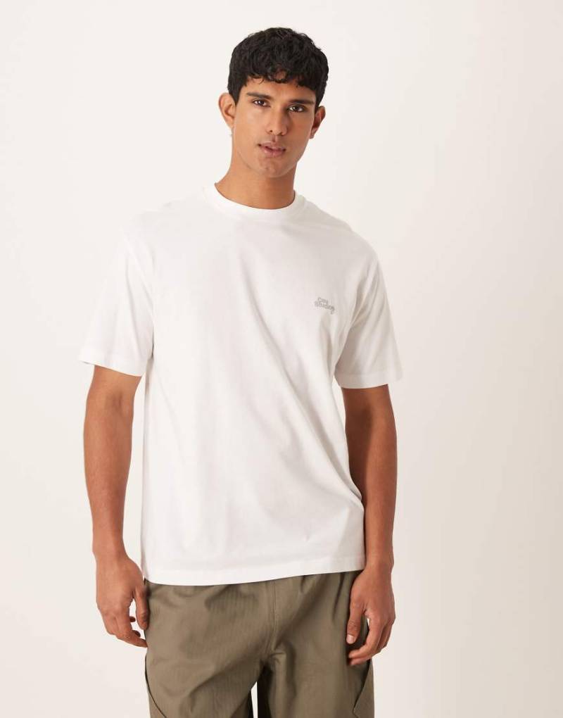 ASOS DESIGN - Relaxed-Fit-T-Shirt in Weiß mit Textaufdruck an der Brust von ASOS DESIGN