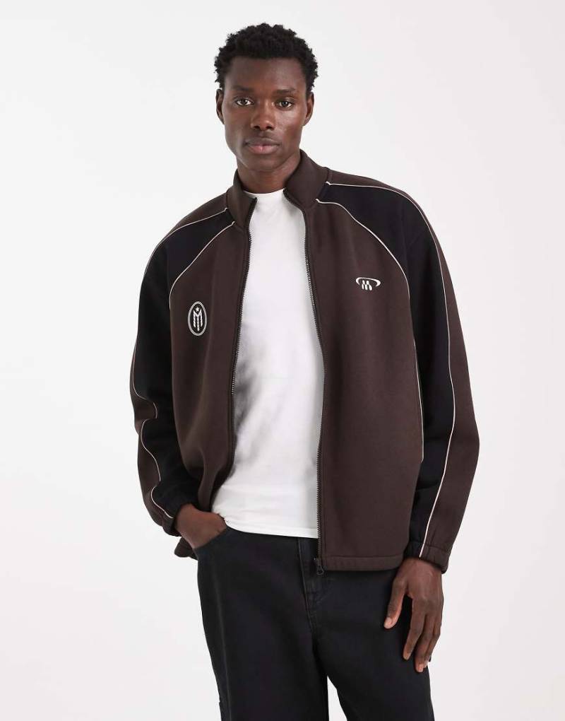 ASOS DESIGN - Relaxed-Fit-Trainingsjacke in Braun mit Print und Bahnendesign mit Einsätzen-Brown von ASOS DESIGN