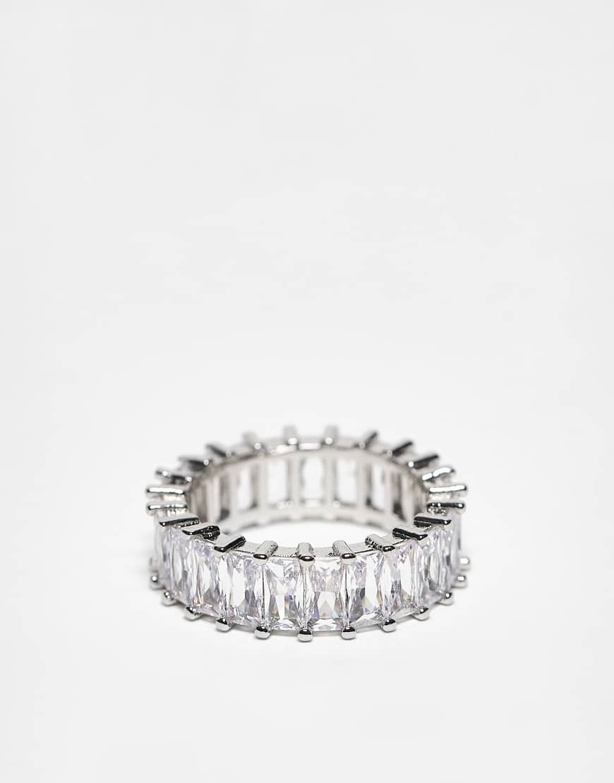 ASOS DESIGN - Ring in Silber-Optik mit Baguette-Strasssteinen von ASOS DESIGN