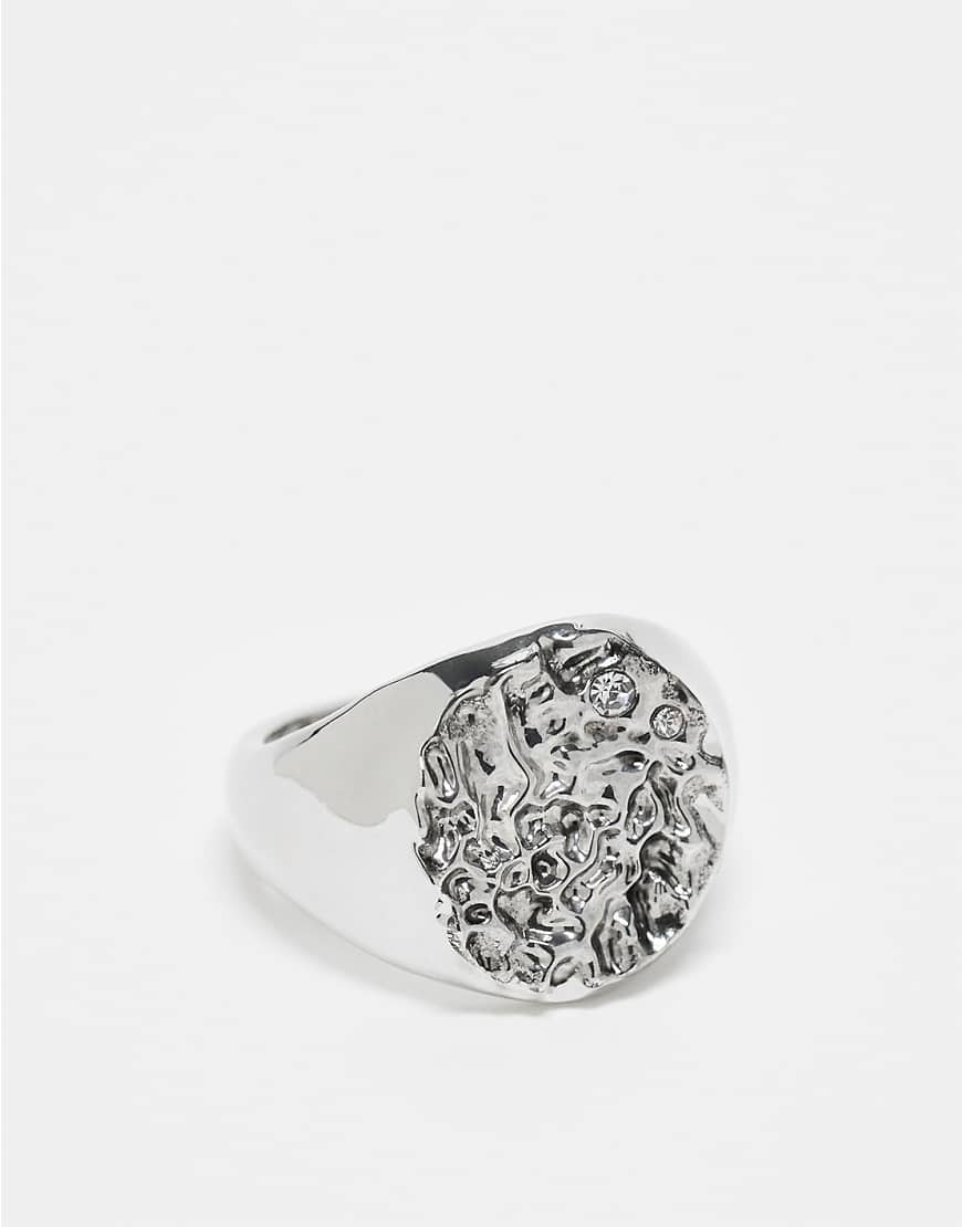 ASOS DESIGN - Silberfarbener Ring mit Strukturmuster von ASOS DESIGN