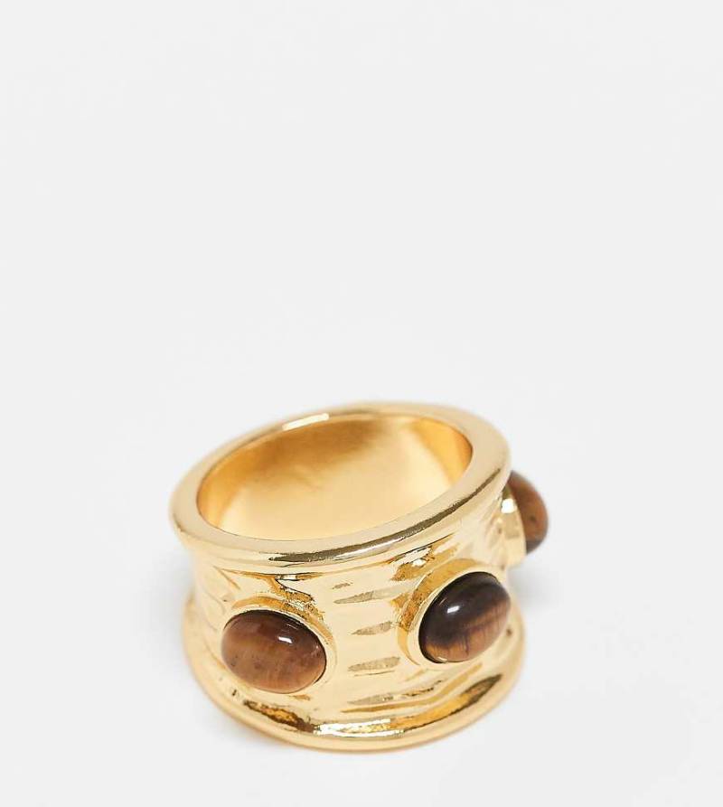 ASOS DESIGN - Ring mit echten Tigerauge-Halbedelsteinen und 14-Karat-Vergoldung-Goldfarben von ASOS DESIGN