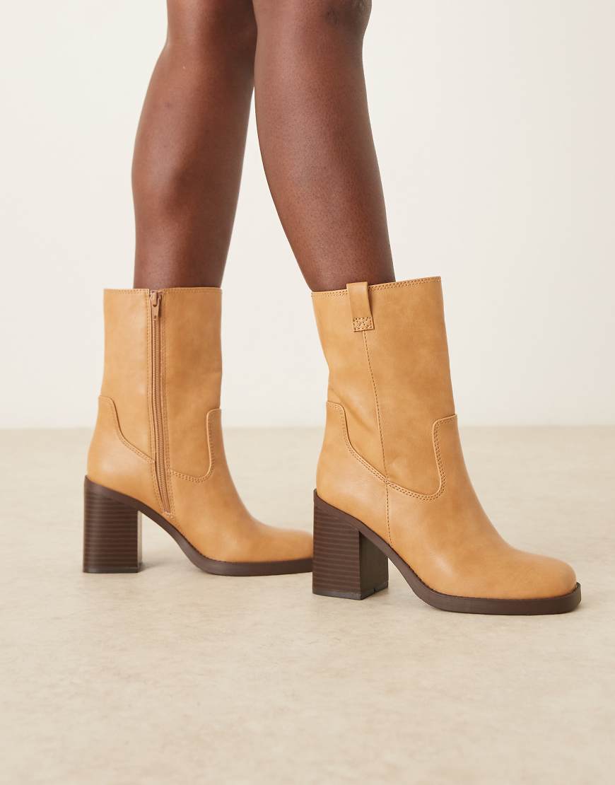 ASOS DESIGN - Ruby - Ankle Boots zum Hineinschlüpfen in Camel mit Blockabsatz-Neutral von ASOS DESIGN