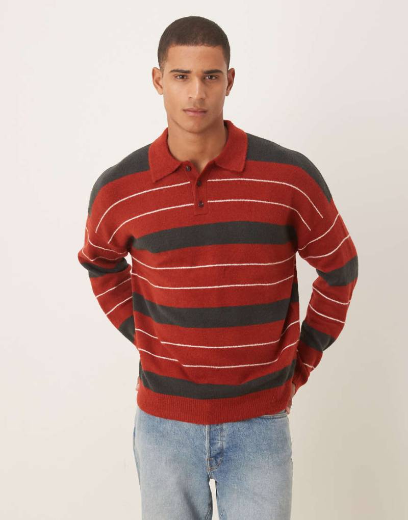 ASOS DESIGN - Rugby-Polohemd aus Strickstoff in Rot mit Oversize-Schnitt und Streifen von ASOS DESIGN