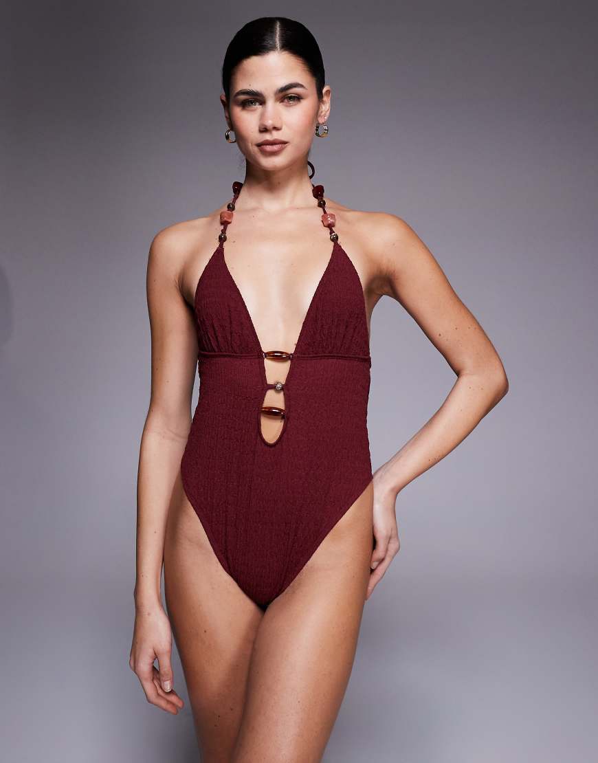 ASOS DESIGN - Ruth - Badeanzug in Burgunderrot mit Zierausschnitten und Kunstharz-Details von ASOS DESIGN
