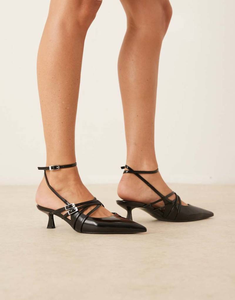 ASOS DESIGN - Sadie - Schuhe in Schwarz mit Riemchen mit Schnallen und Kitten-Absatz von ASOS DESIGN