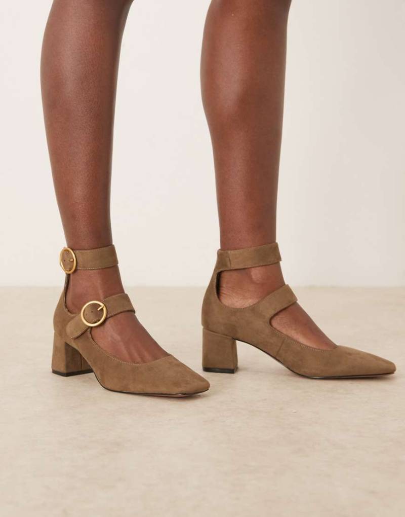 ASOS DESIGN - Sasha - Schuhe aus Wildlederimitat in Oliv mit doppeltem Schnallenriemchen-Grün von ASOS DESIGN