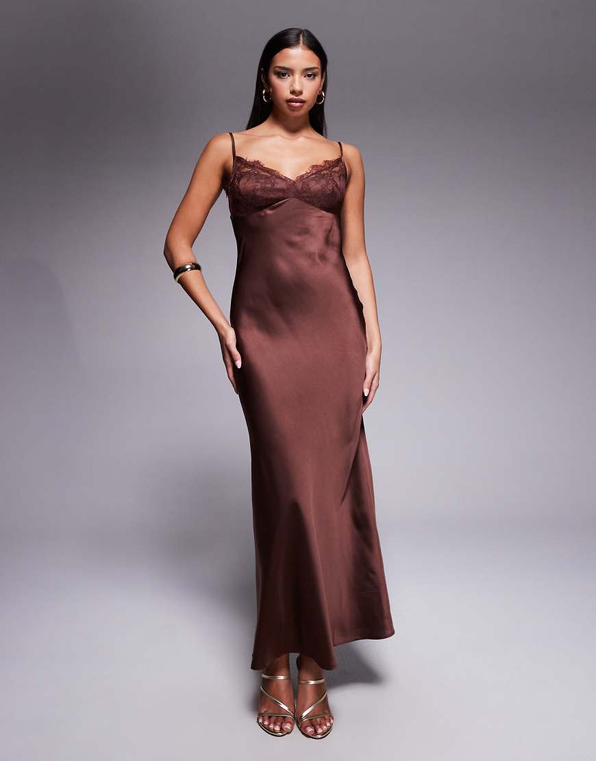 ASOS DESIGN - Satin-Maxikleid in Schokobraun mit Körbchen aus Spitze und Rückenausschnitt-Brown von ASOS DESIGN