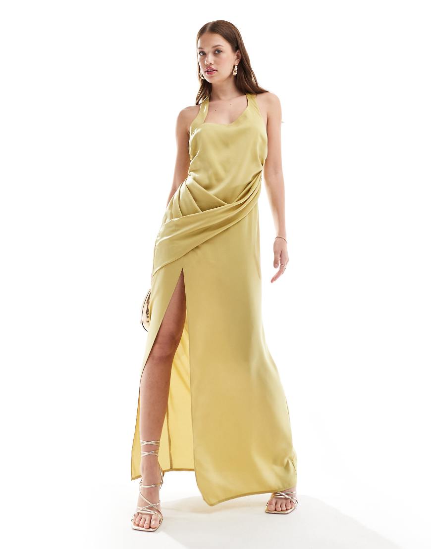 ASOS DESIGN - Satin-Maxikleid in hellem Olivgrün mit Neckholder und Rock mit überkreuztem Design von ASOS DESIGN