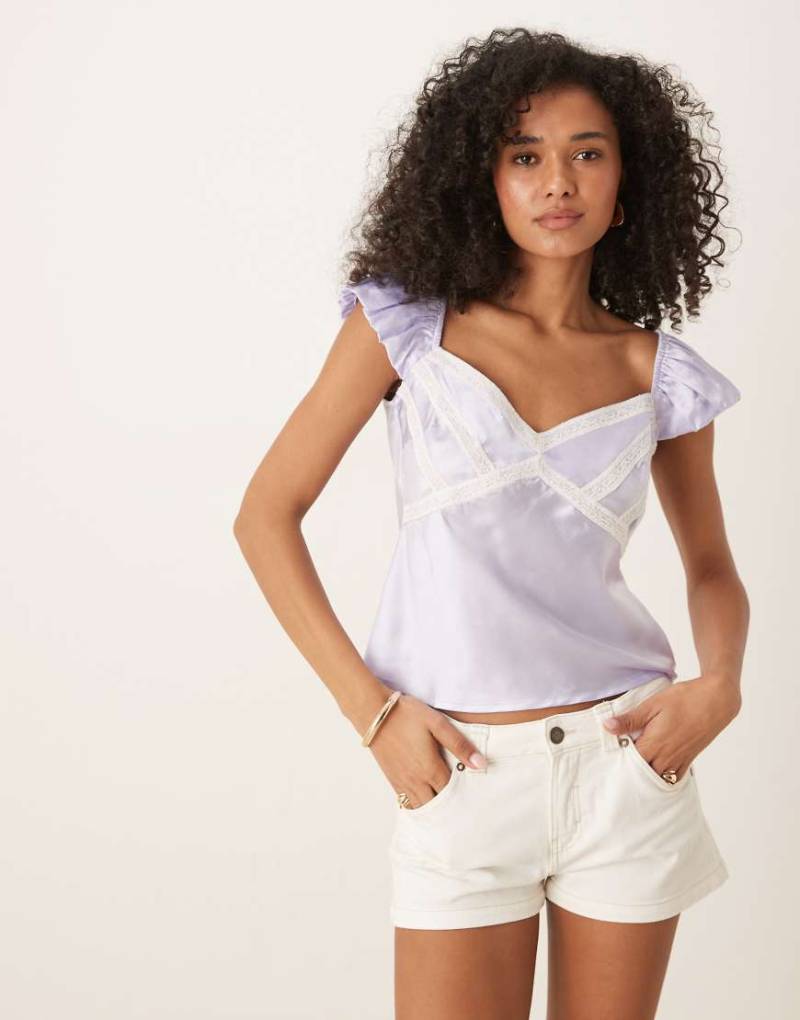 ASOS DESIGN - Satin-Trägertop in Flieder mit Spitzenborte-Lila von ASOS DESIGN