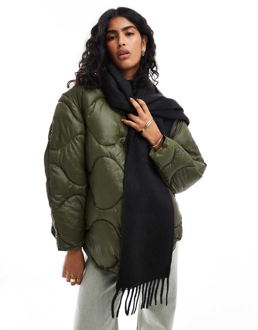 ASOS DESIGN - Schal aus Wollmix in Schwarz mit Fransen von ASOS DESIGN