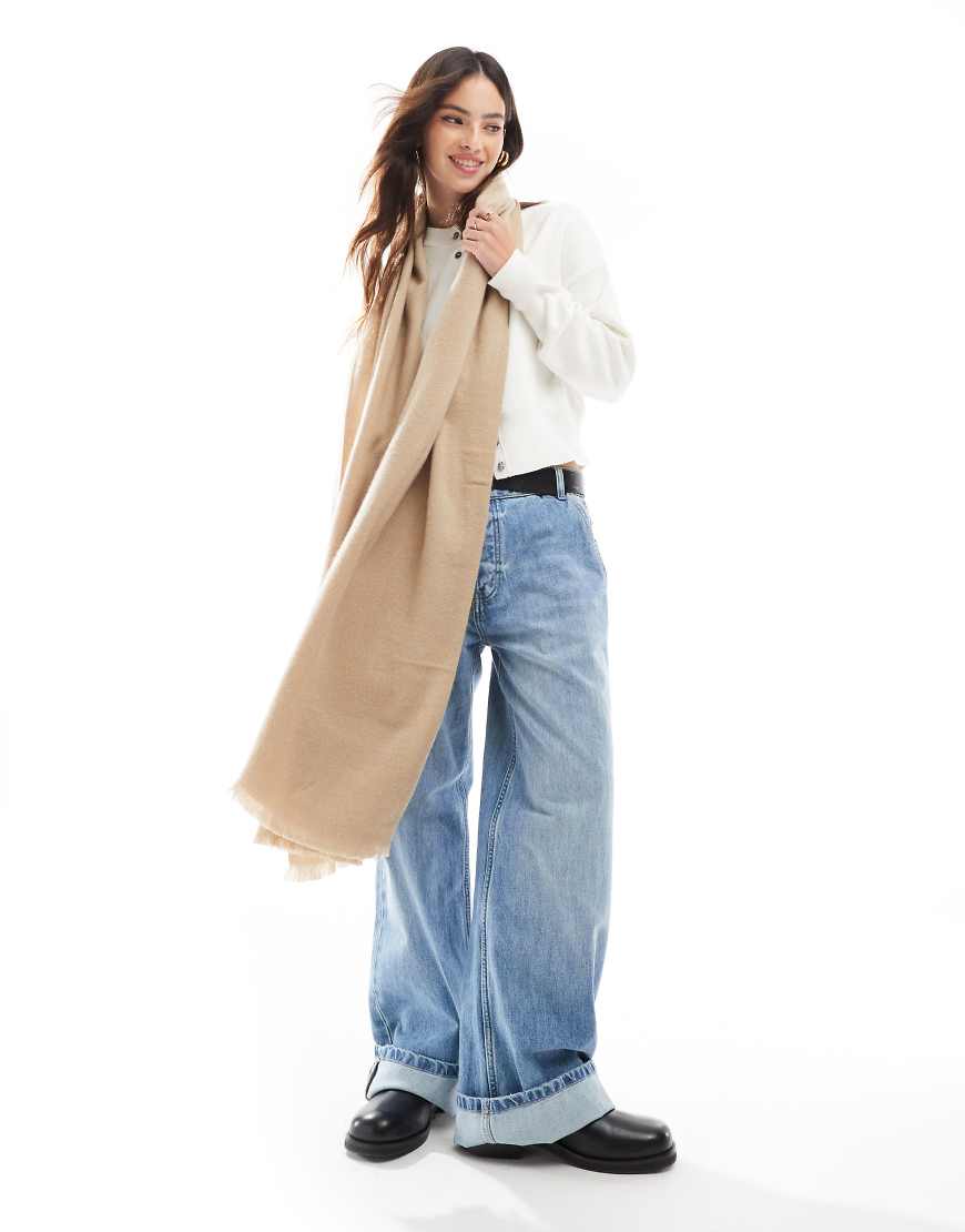 ASOS DESIGN - Schal in Stone mit ungesäumten Kanten-Neutral von ASOS DESIGN