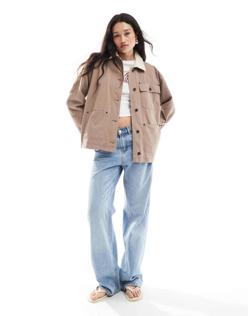 ASOS DESIGN - Schlichte Jacke in Pilzbraun mit Cord-Kragen von ASOS DESIGN