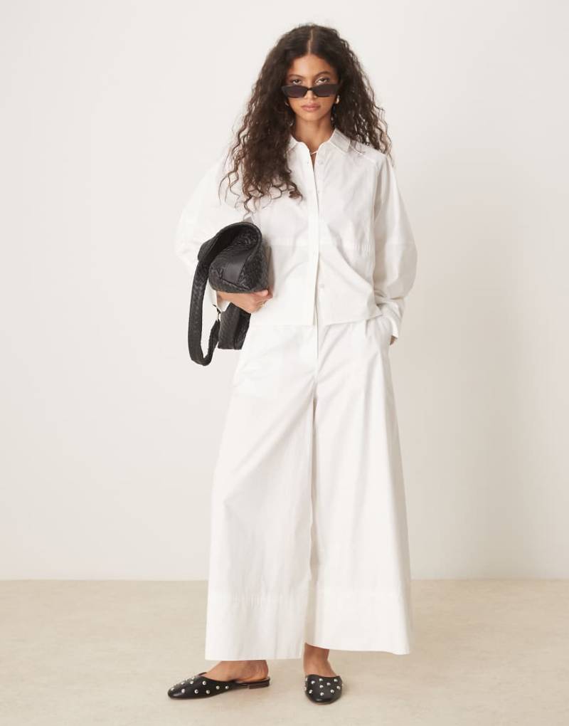 ASOS DESIGN - Schlichter Hosenrock in Weiß mit weitem Bein, Kombiteil von ASOS DESIGN