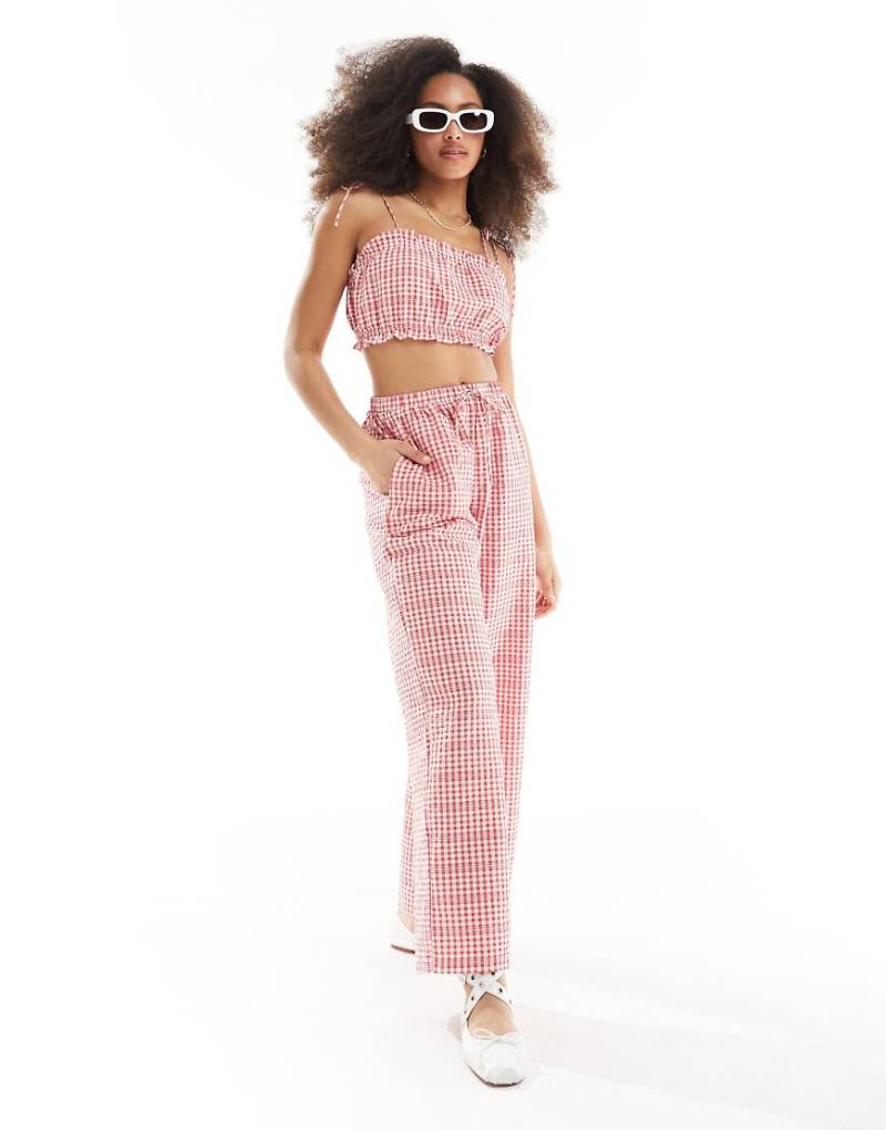 ASOS DESIGN - Schlupfhose in Rot mit Vichy-Karo von ASOS DESIGN