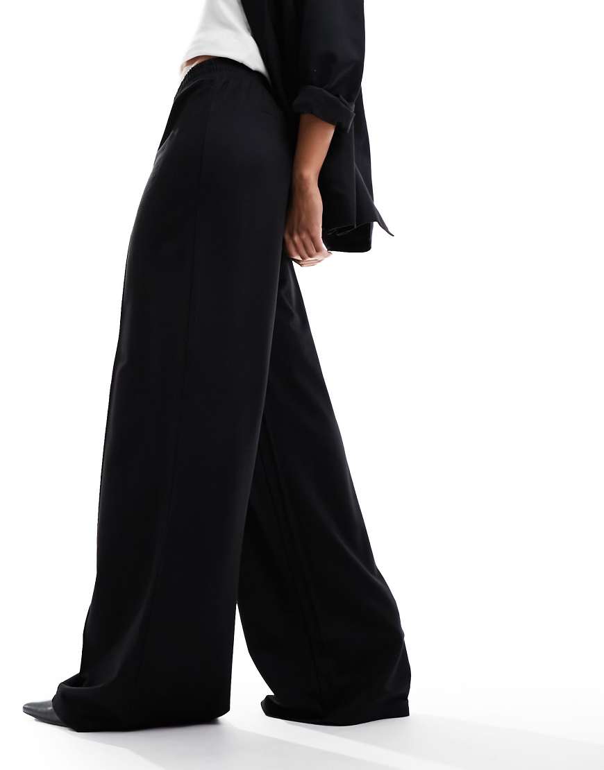 ASOS DESIGN - Schlupfhose in meliertem Schwarz mit weitem Schnitt ASOS DESIGN - Schlupfhose in meliertem Schwarz mit weitem Schnitt von ASOS DESIGN