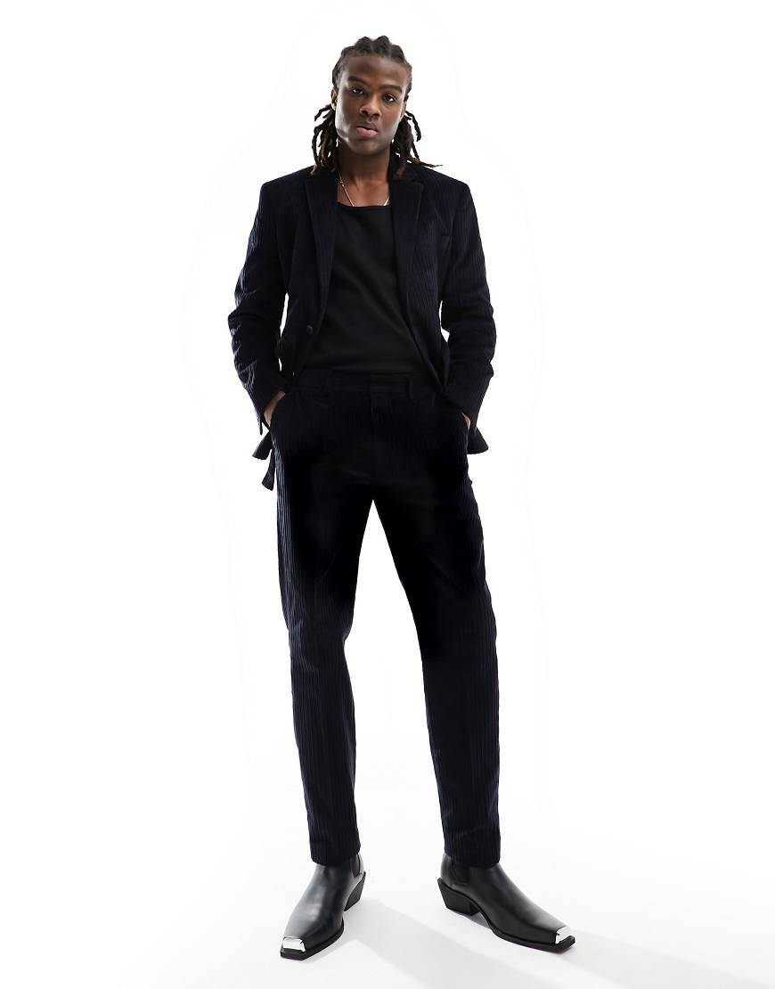 ASOS DESIGN - Schmal geschnittene Anzughose aus Cord in Schwarz von ASOS DESIGN
