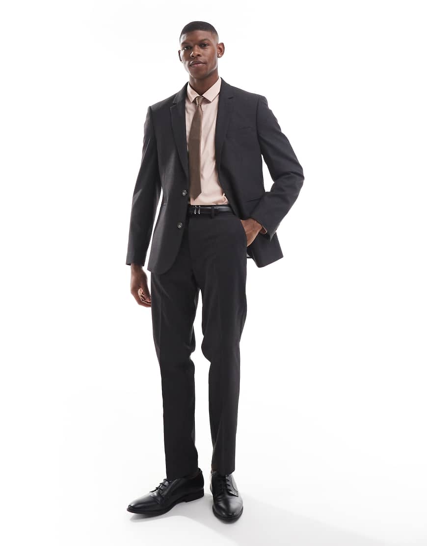 ASOS DESIGN - Schmal geschnittene Anzughose in Anthrazit-Grau ASOS DESIGN - Schmal geschnittene Anzughose in Anthrazit-Grau von ASOS DESIGN