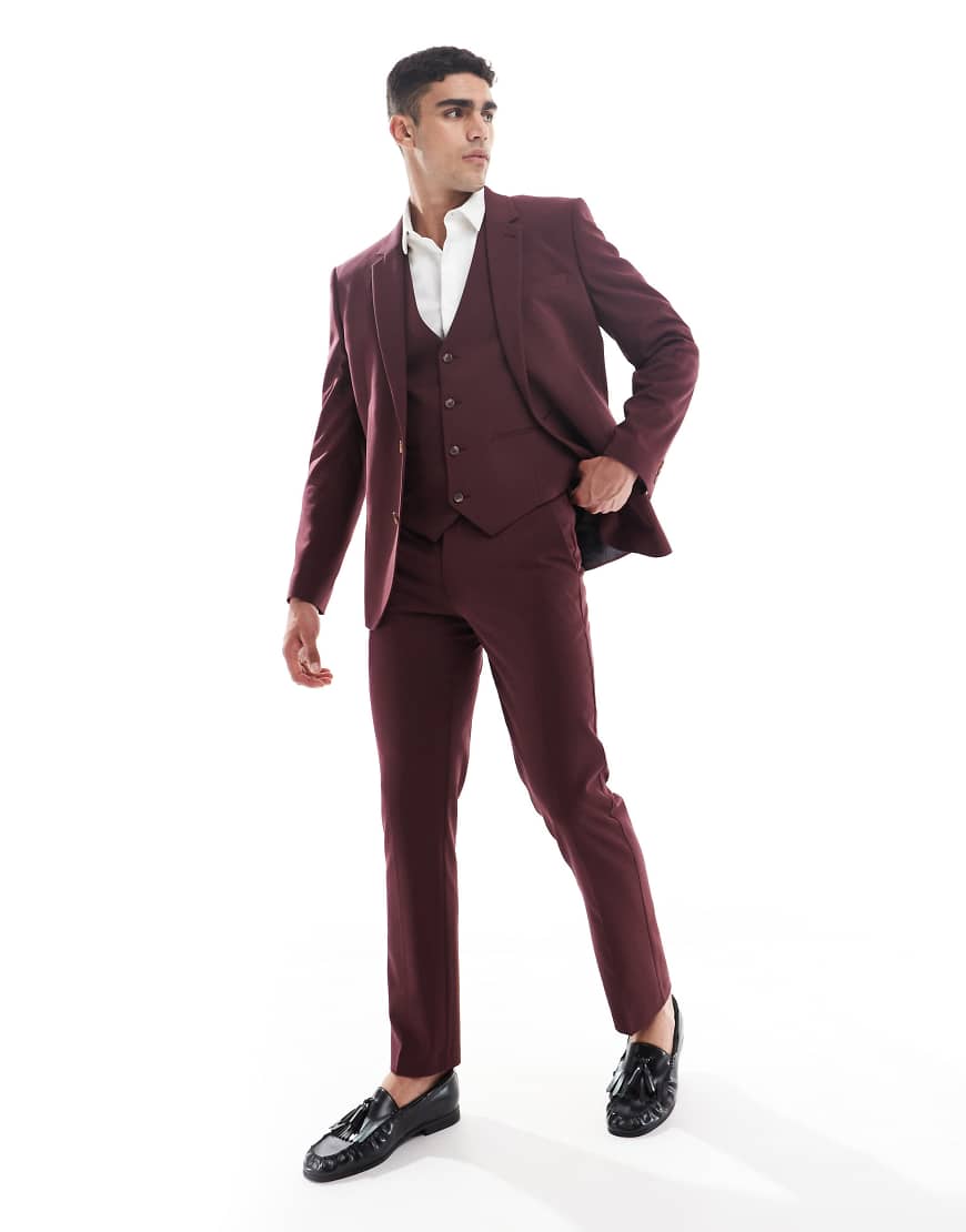ASOS DESIGN - Schmal geschnittene Anzughose in Burgund-Braun ASOS DESIGN - Schmal geschnittene Anzughose in Burgund-Braun von ASOS DESIGN