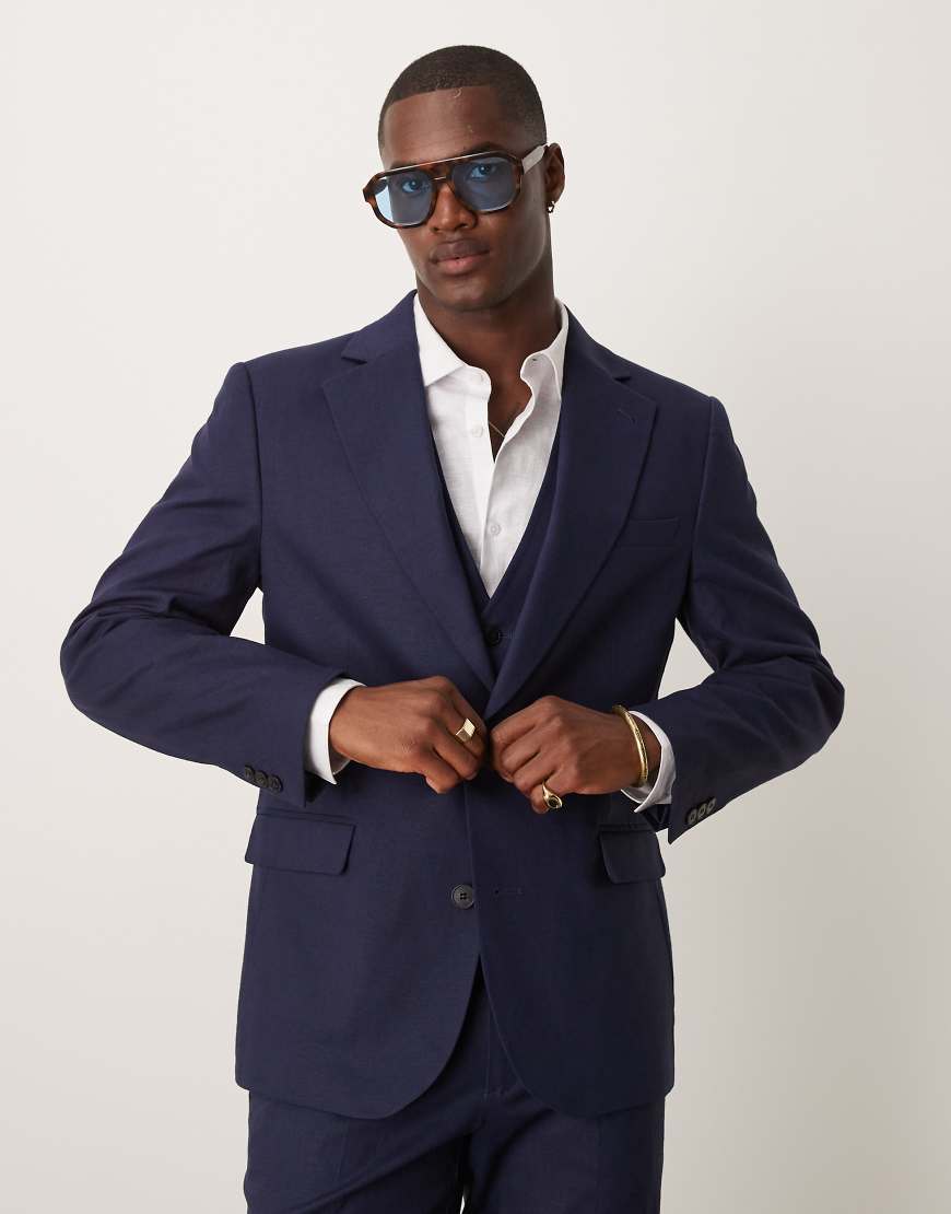 ASOS DESIGN - Schmal geschnittene Anzugjacke aus Leinenmix in Marineblau ASOS DESIGN - Schmal geschnittene Anzugjacke aus Leinenmix in Marineblau von ASOS DESIGN