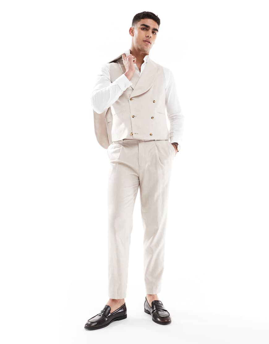 ASOS DESIGN - Schmal geschnittene Anzugweste aus Twill mit Leinenanteil in Steinbeige-Neutral ASOS DESIGN - Schmal geschnittene Anzugweste aus Twill mit Leinenanteil in Steinbeige-Neutral von ASOS DESIGN