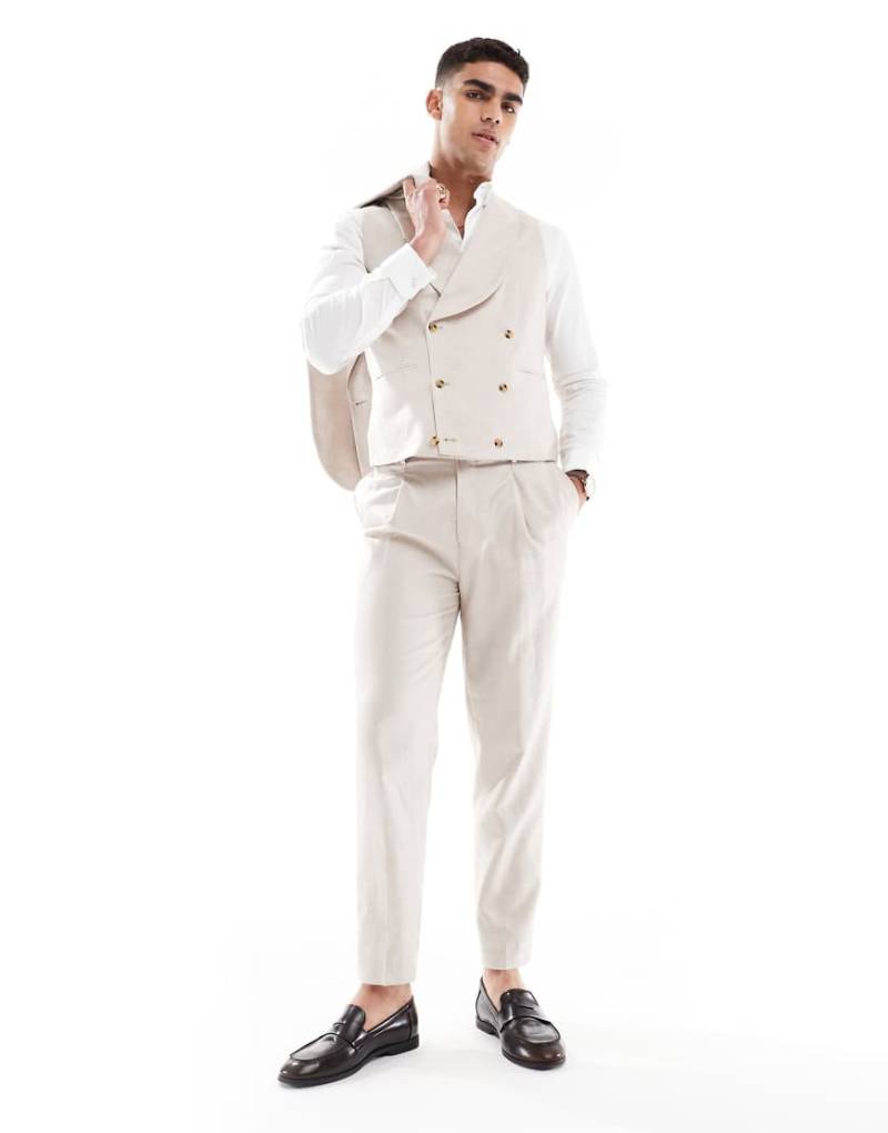 ASOS DESIGN - Schmal geschnittene Anzugweste aus Twill mit Leinenanteil in Steinbeige-Neutral von ASOS DESIGN
